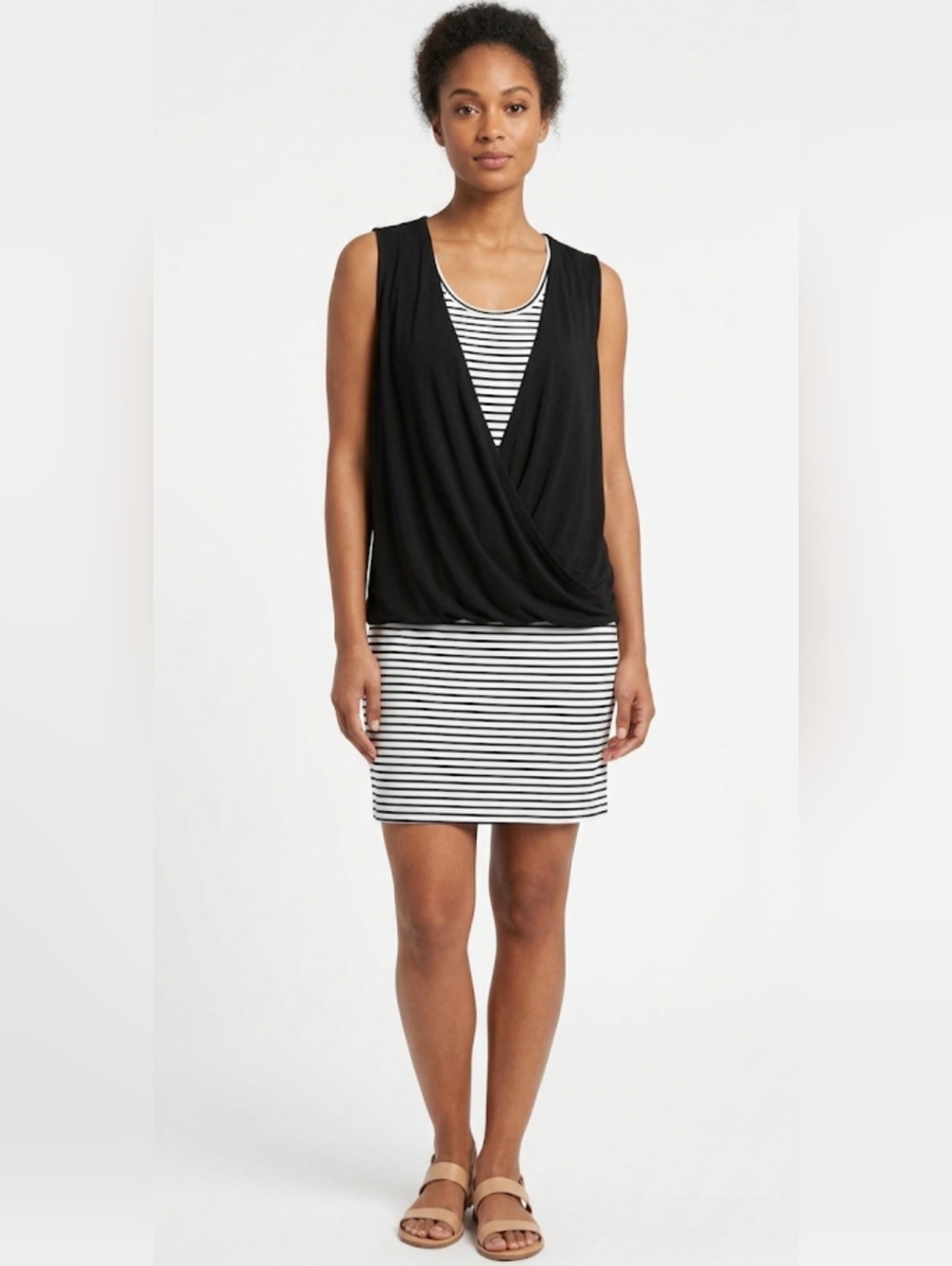 Karen Kane Women's White /Black Sleeveless Skinny Striped  Dress Size M.